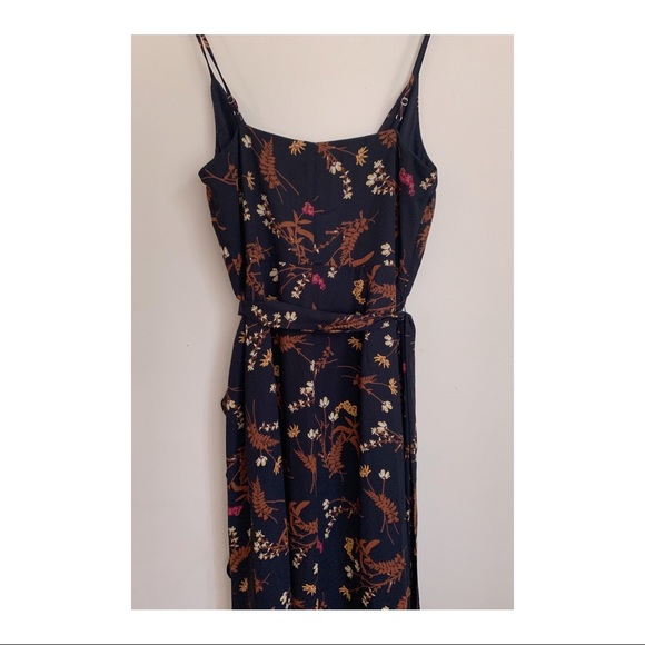 NWT Drapey Faux-Wrap Floral Dress - Picture 6 of 6